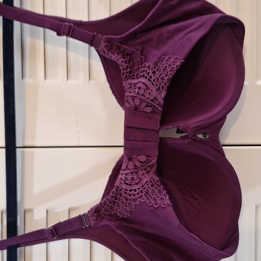 Victoria Secret Body By Victoria Plum Lace Push Up Bra - Picture 3 of 3